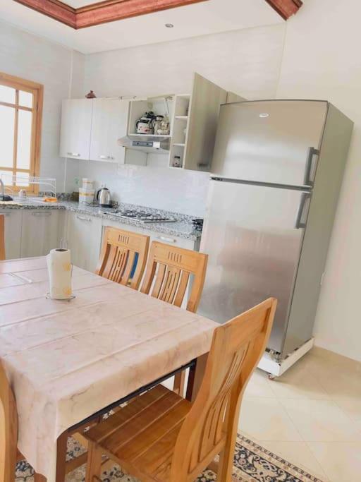 Ferme De Vacances Avec Une Grande Villa A Marrakech Marrakesh Eksteriør billede