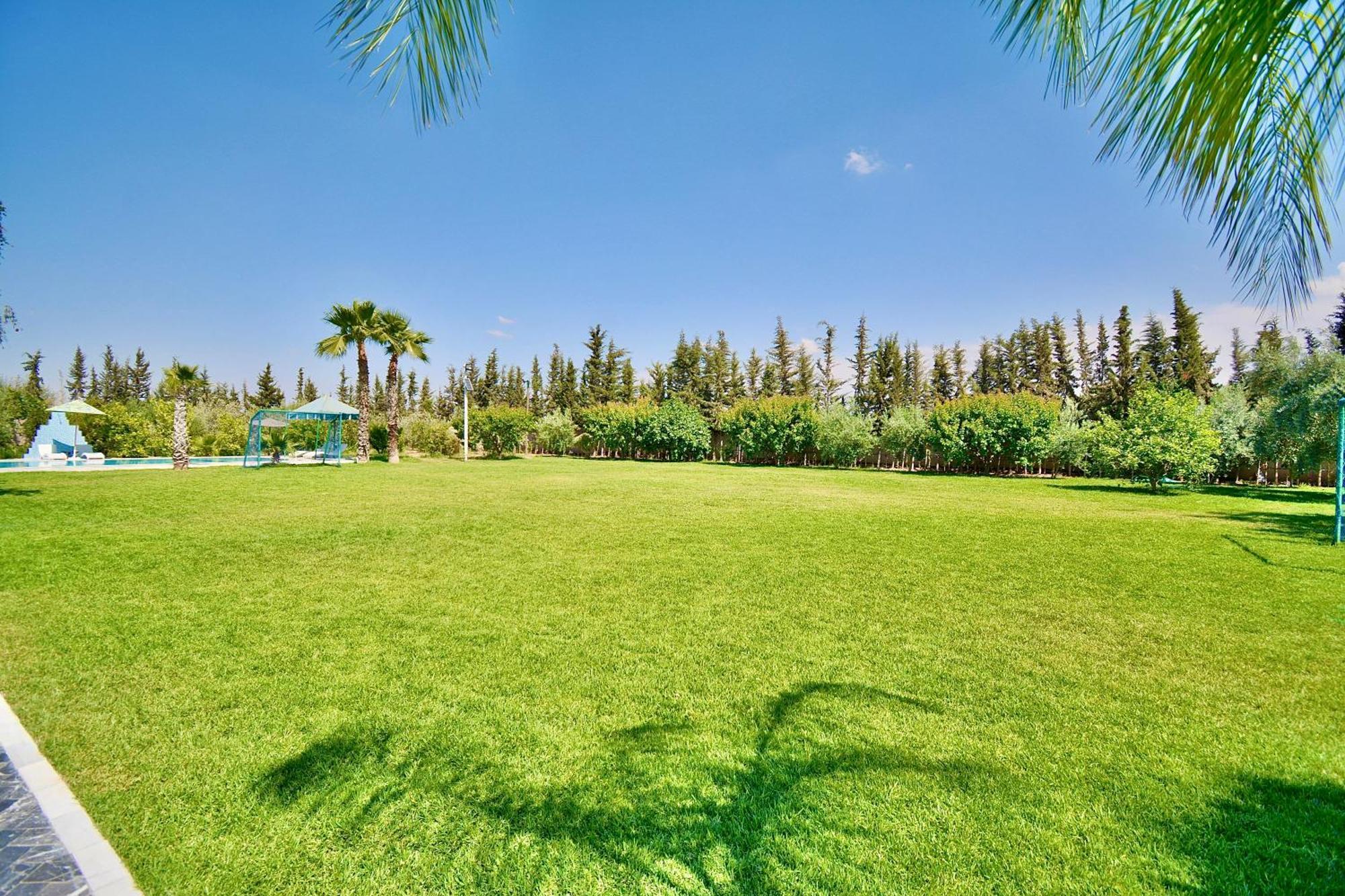Ferme De Vacances Avec Une Grande Villa A Marrakech Marrakesh Eksteriør billede