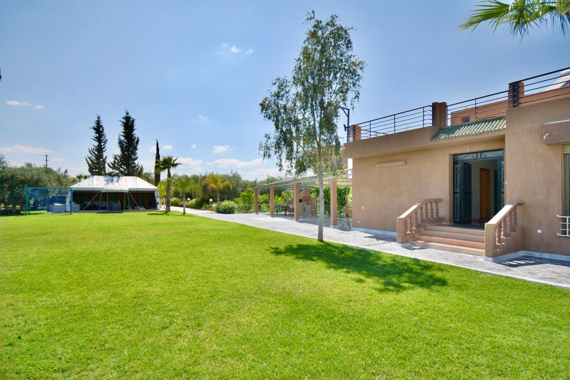 Ferme De Vacances Avec Une Grande Villa A Marrakech Marrakesh Eksteriør billede