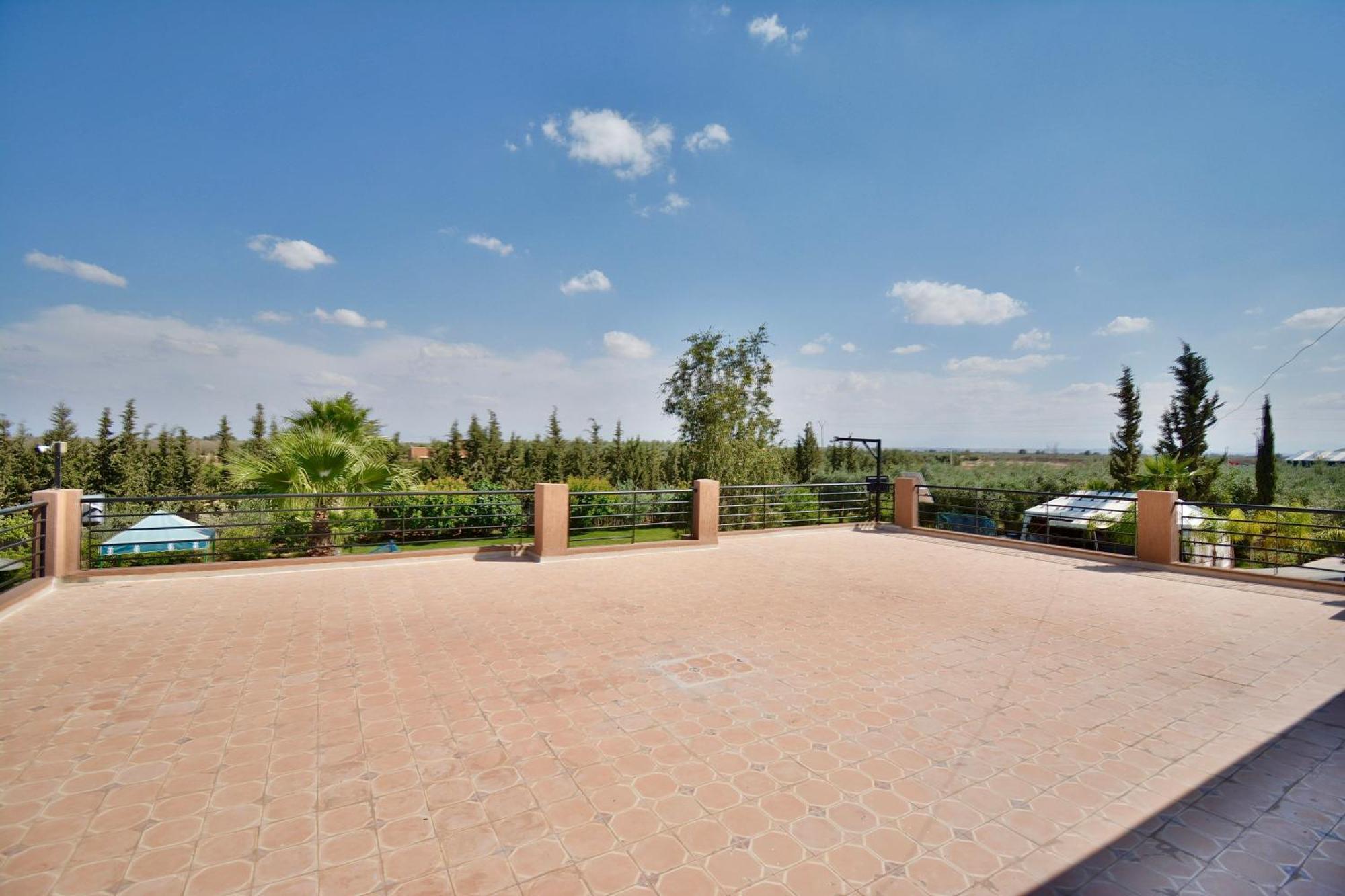 Ferme De Vacances Avec Une Grande Villa A Marrakech Marrakesh Eksteriør billede