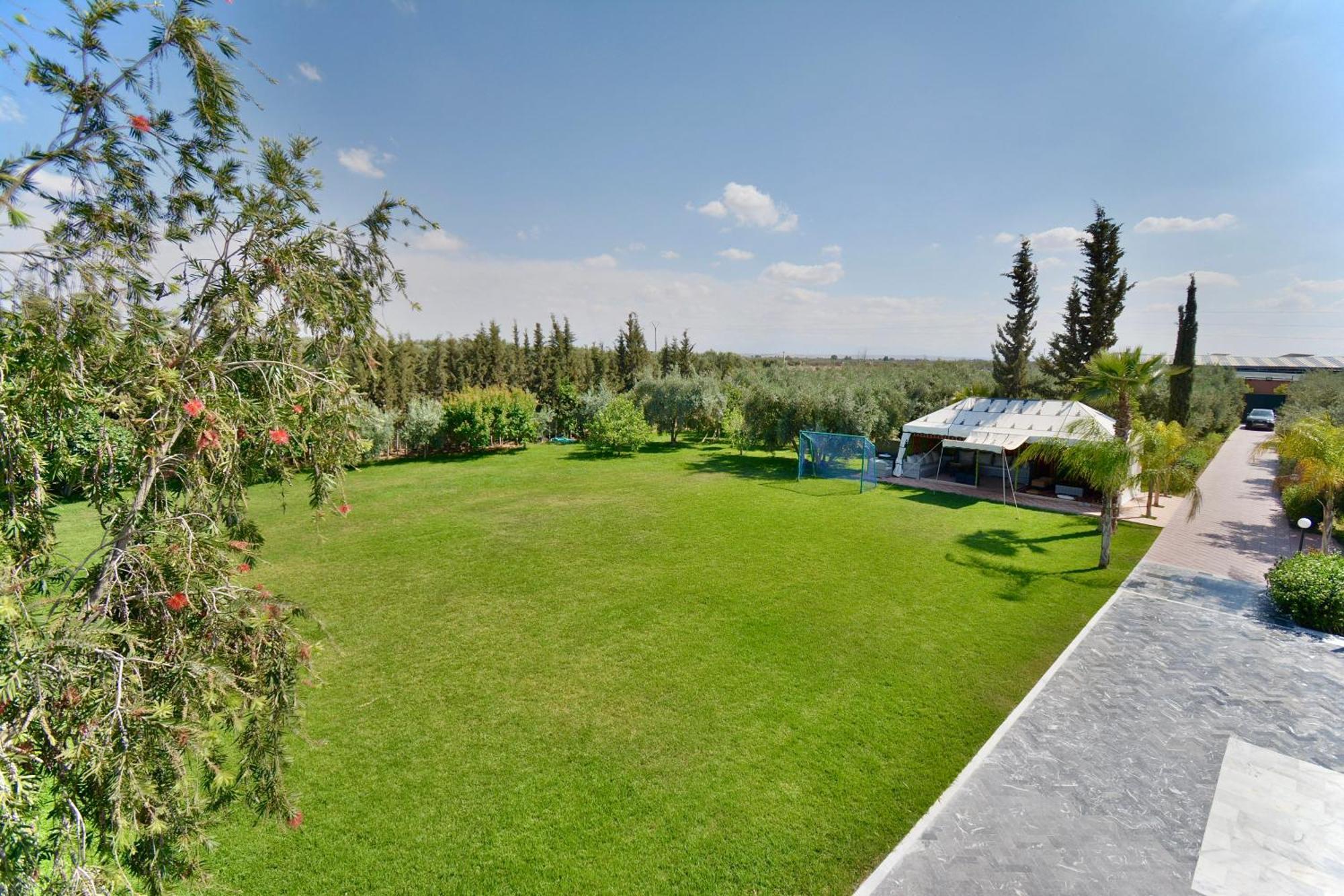 Ferme De Vacances Avec Une Grande Villa A Marrakech Marrakesh Eksteriør billede